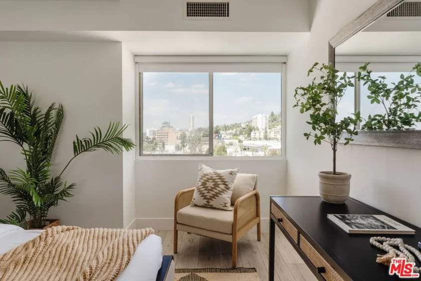 1155 N La Cienega #1205 photo 19