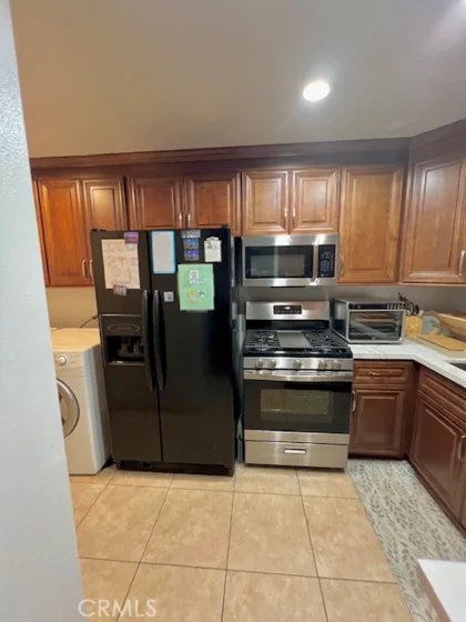 812 Inglewood photo 41