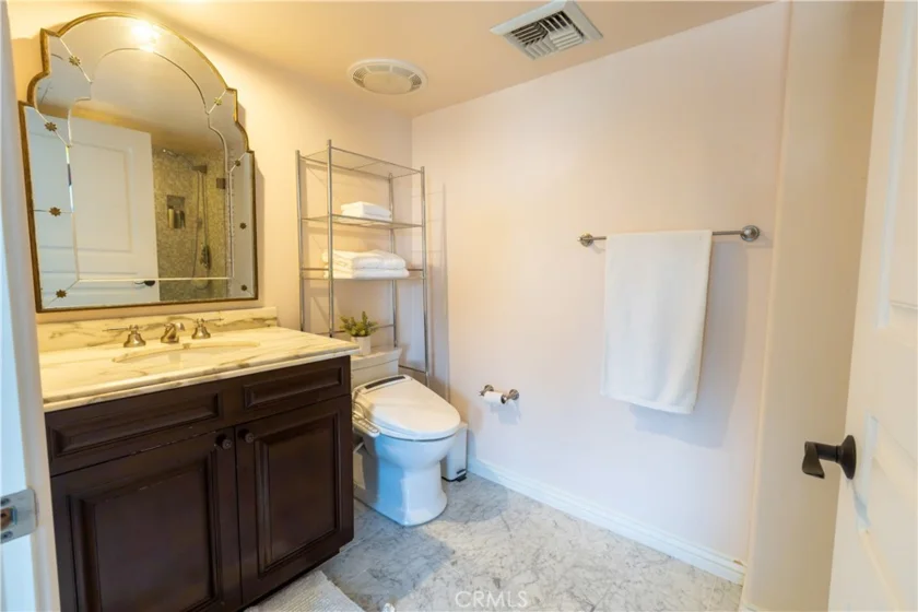 10795 Wilshire Boulevard #402 photo 3