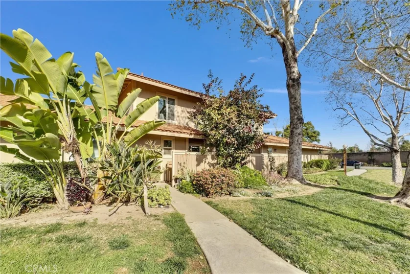 14062 Larch Lane photo 1