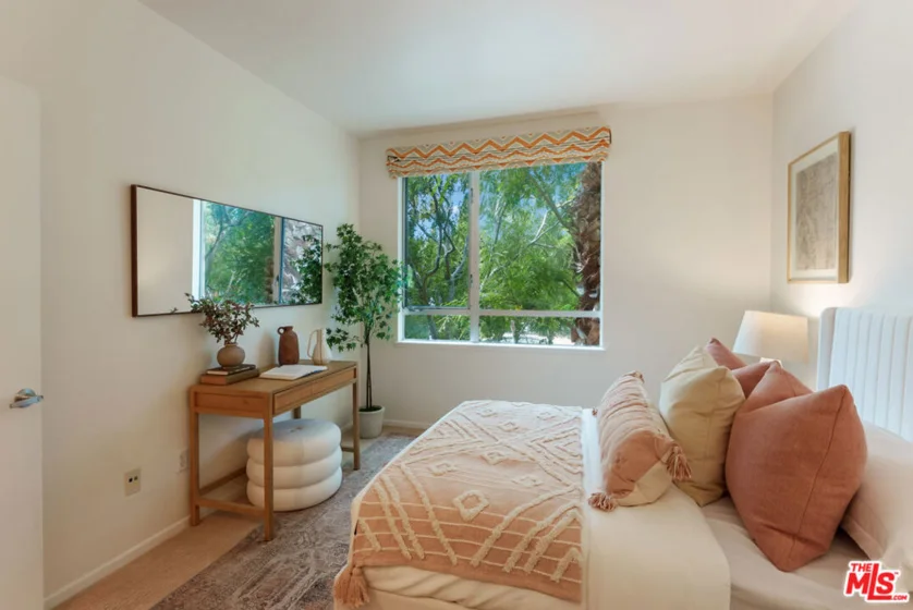 6400 Crescent Parkway #202 photo 23