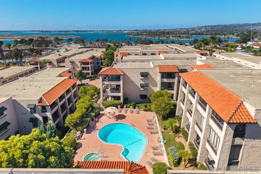 2530 Clairemont Drive #311 photo 1