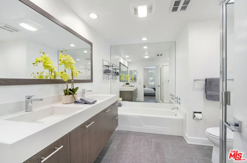 419 N Oakhurst Drive #101 photo 16