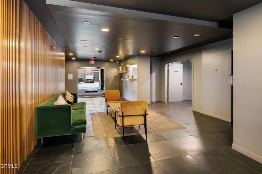159 W Green Street #502A photo 24