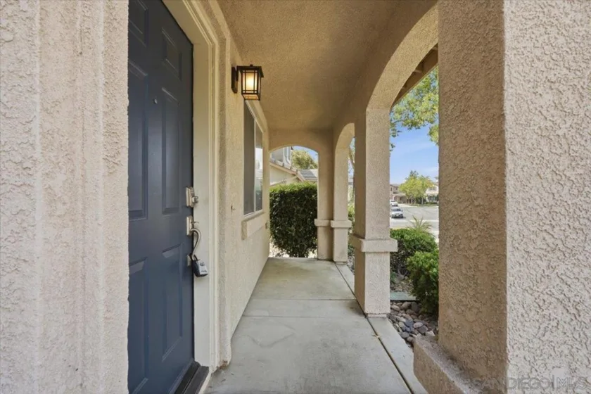 37200 Moonbeam photo 10
