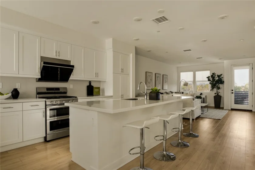 10942 Champions Lane photo 1