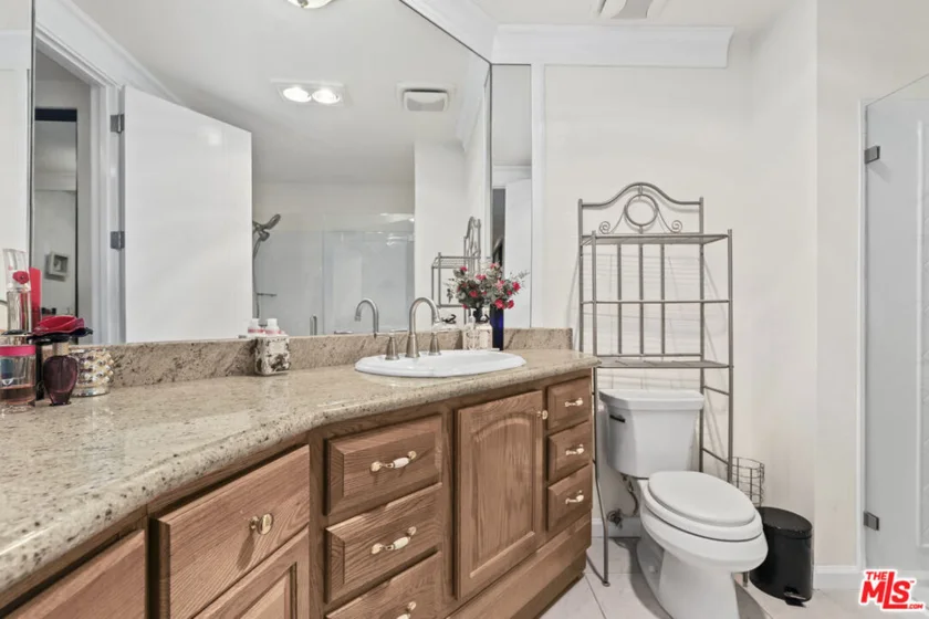 4230 Stansbury Avenue #105 photo 19