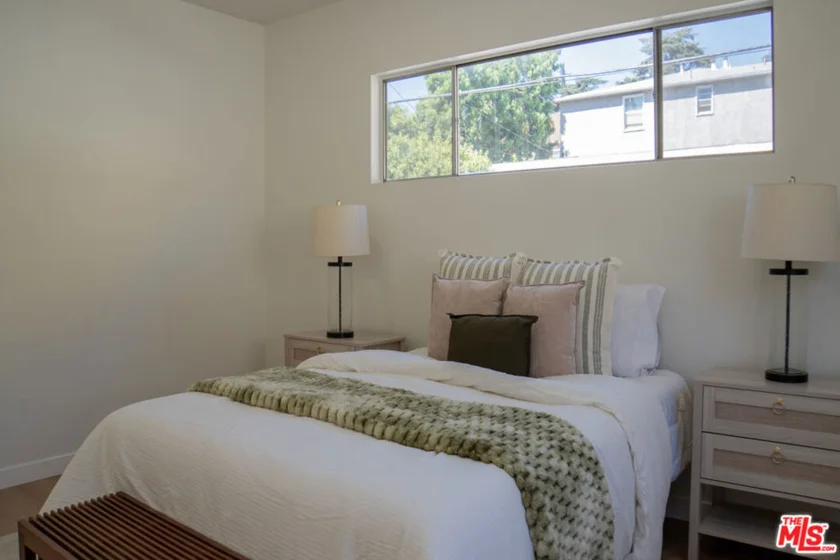 4579 Ambrose Avenue #8 photo 14
