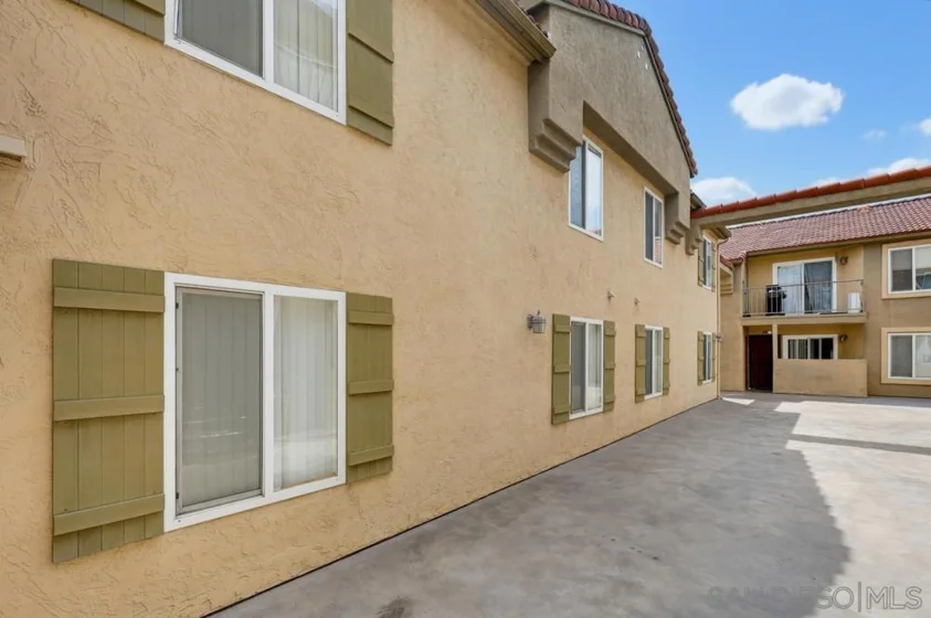 4222 Menlo Avenue #21 photo 6