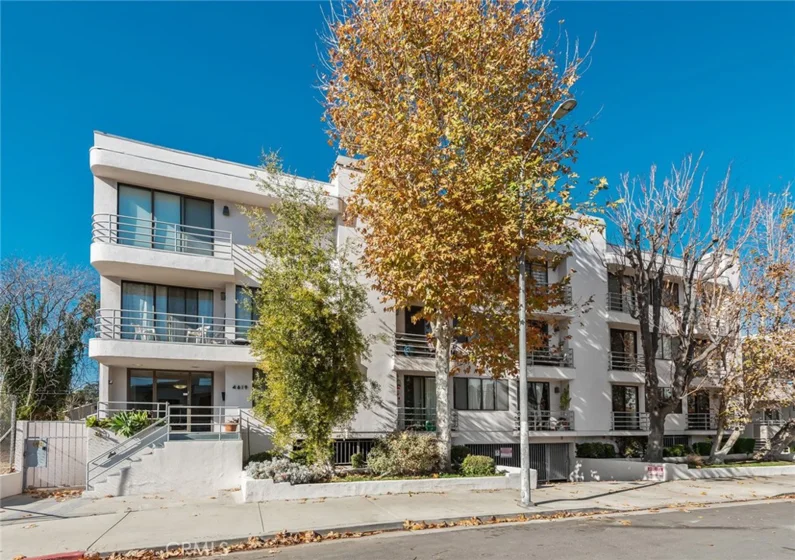 4619 Kester Avenue #11 photo 1