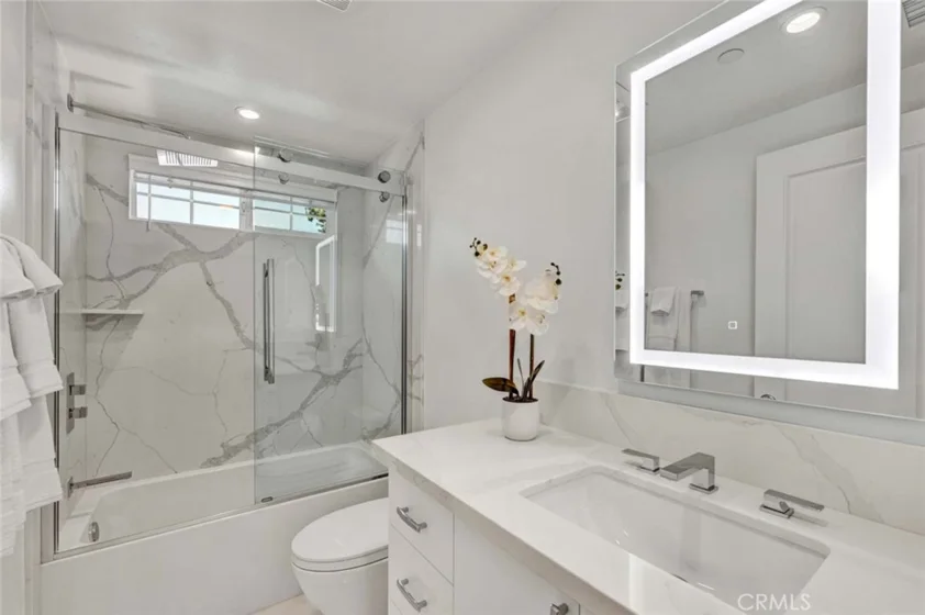 186 Gallery Way photo 9