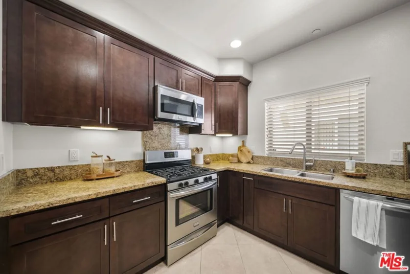 5727 Camellia Avenue #108 photo 8