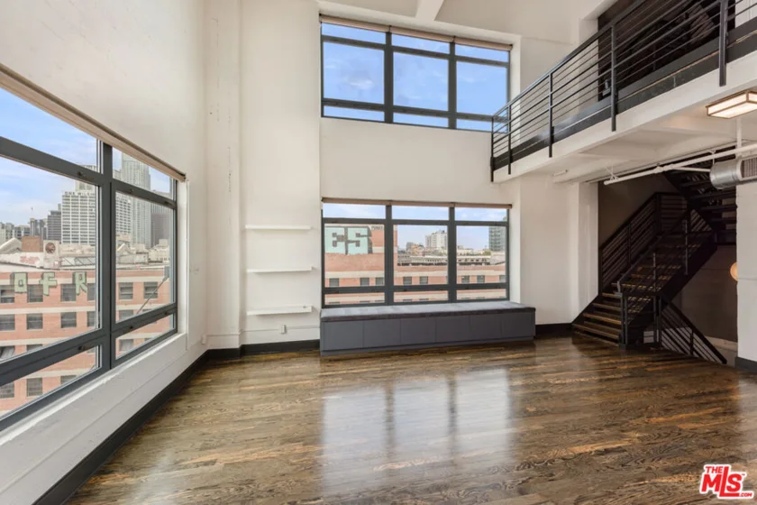 849 S Broadway #1210 photo 34