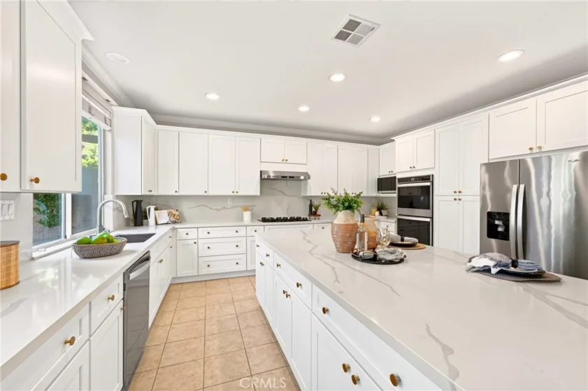 43048 Noble Court photo 17