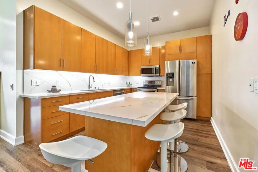 3223 W 6th Street #1005 photo 44