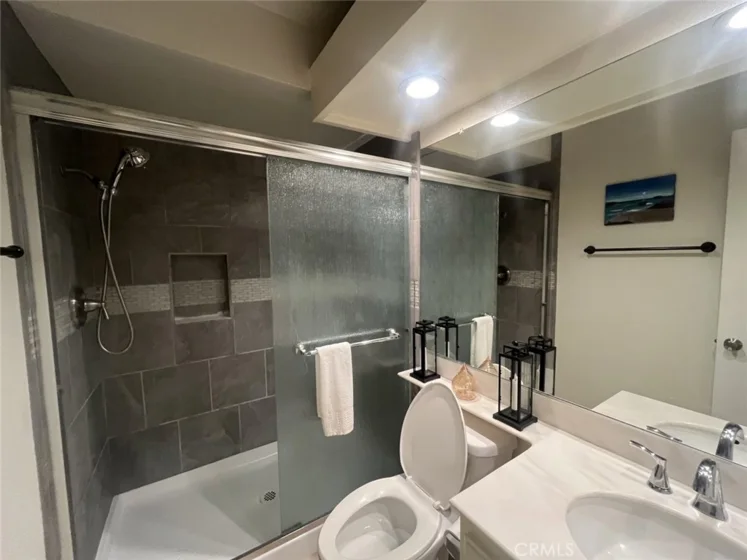 7800 Topanga Canyon #112 photo 23