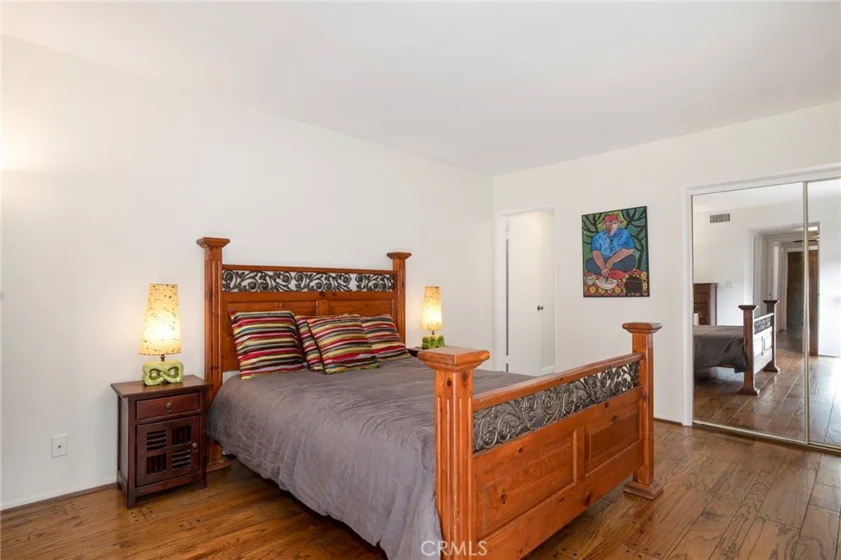 927 N Kings Road #118 photo 25