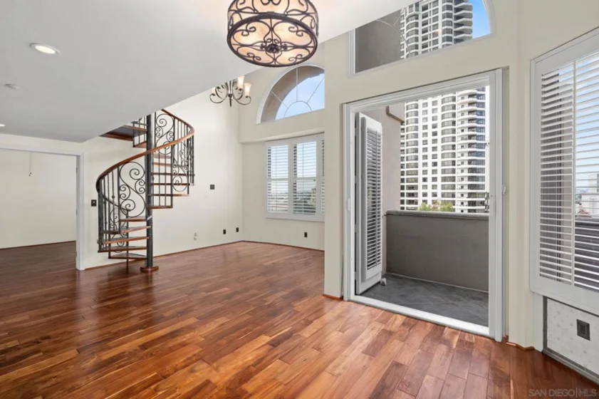 655 India Street #401 photo 1