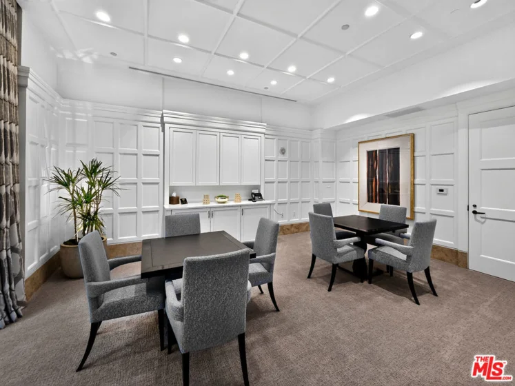 10727 Wilshire Boulevard #404 photo 43