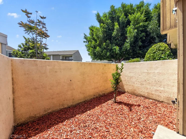 1381 S Walnut #2304 photo 24
