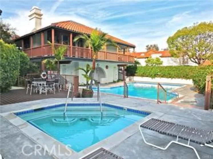 6330 Riviera photo 52
