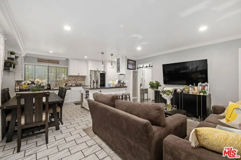 8746 Tobias Avenue #1 photo 1