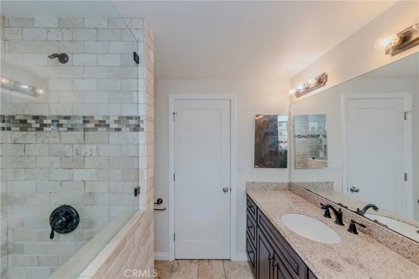 912 W 18th Street #2A photo 13