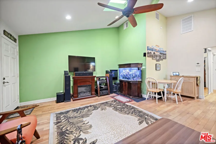 1100 Walnut Avenue #6 photo 16
