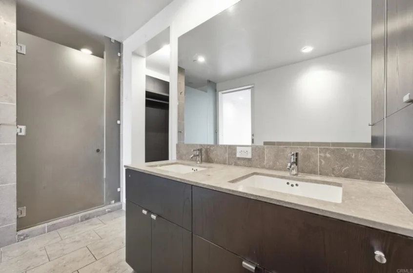 6250 Hollywood Boulevard #12H photo 13