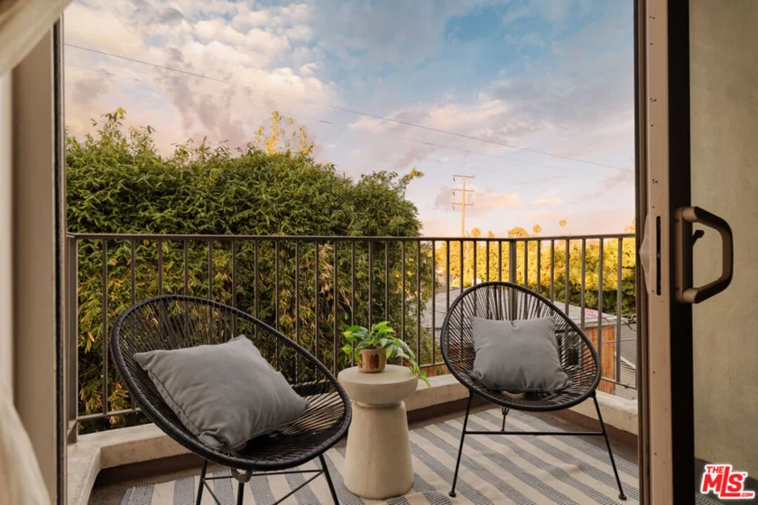 2486 S Centinela Avenue #303 photo 6