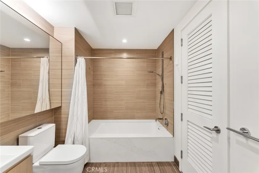 877 Francisco Street #805 photo 41