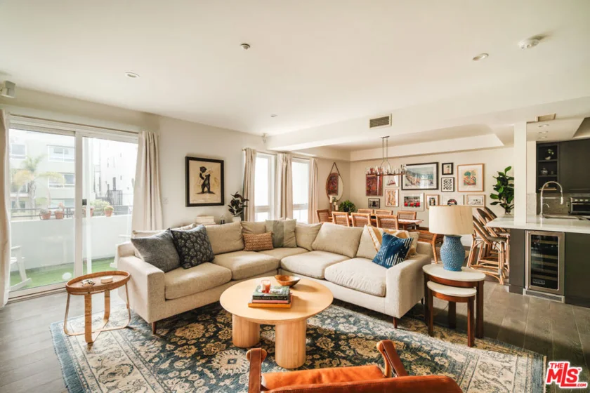 1176 Wellesley Avenue #204 photo 1