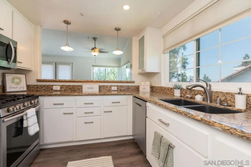 16470 Avenida Venusto #Unit F photo 42