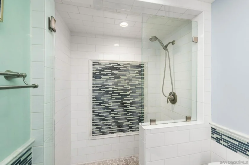 1200 N Harbor Drive #3C photo 33
