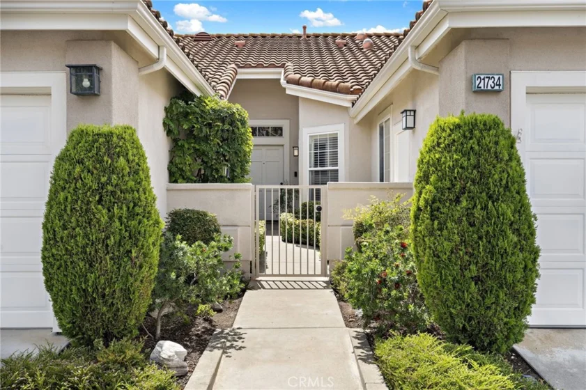 21734 San Leandro photo 3