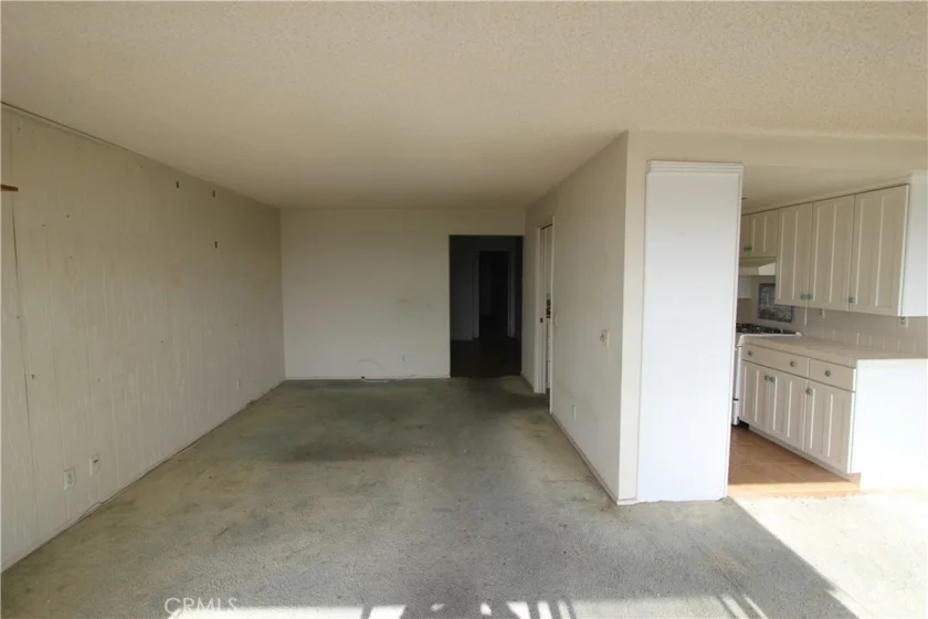 2424 S Gaffey photo 3