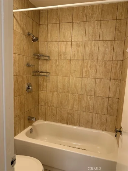 5460 White Oak Avenue #E207 photo 5