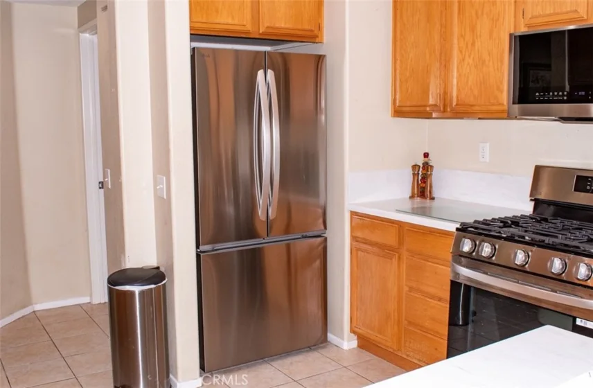33634 Emerson #B photo 8