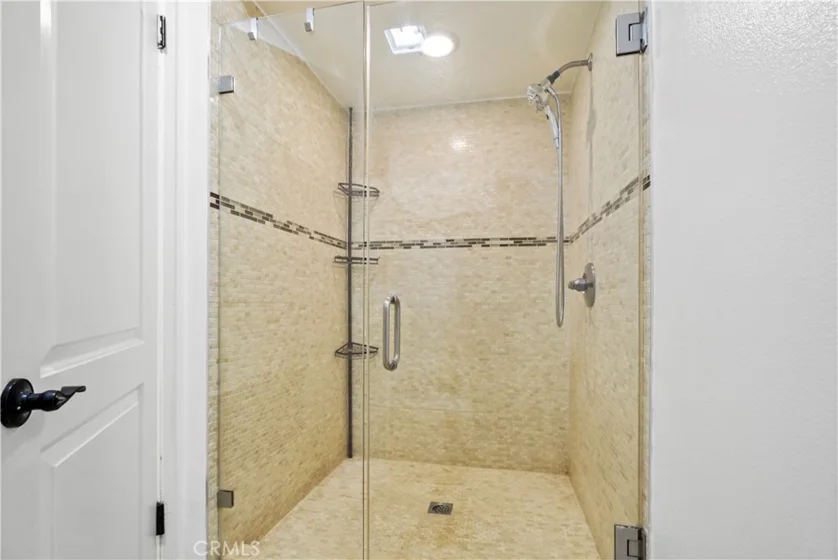 5330 Lindley #209 photo 13