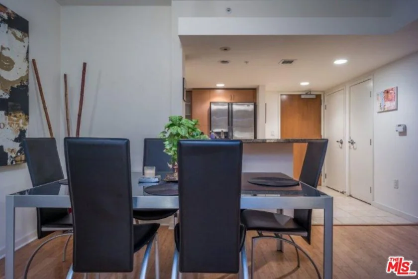 13700 Marina Pointe Drive #1514 photo 6