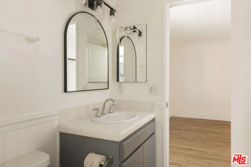 1900 Vine Street #403 photo 23