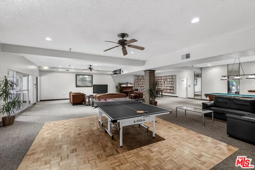 2700 Cahuenga Boulevard #4220 photo 7