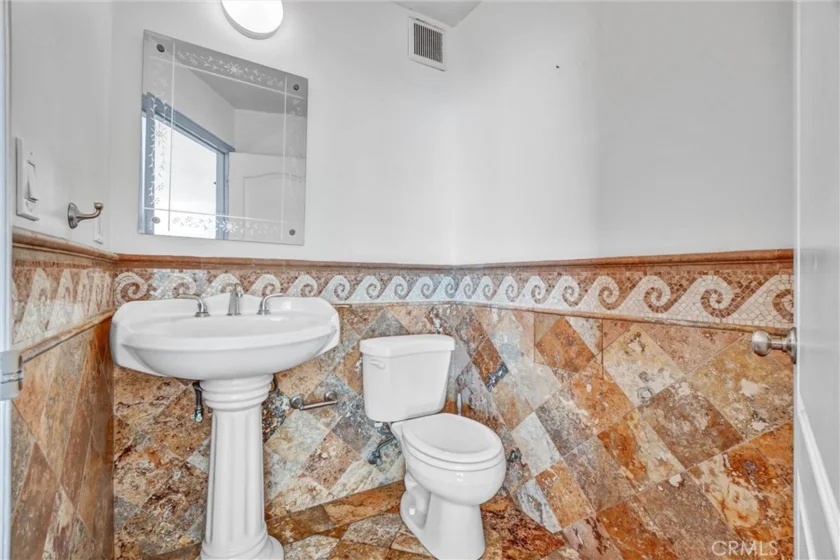 700 E Ocean #3107 photo 19