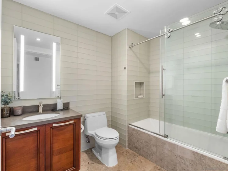 1325 Pacific Hwy #2302 photo 27