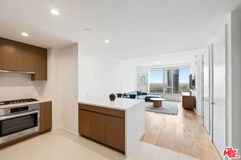 889 Francisco Street #3401 photo 17