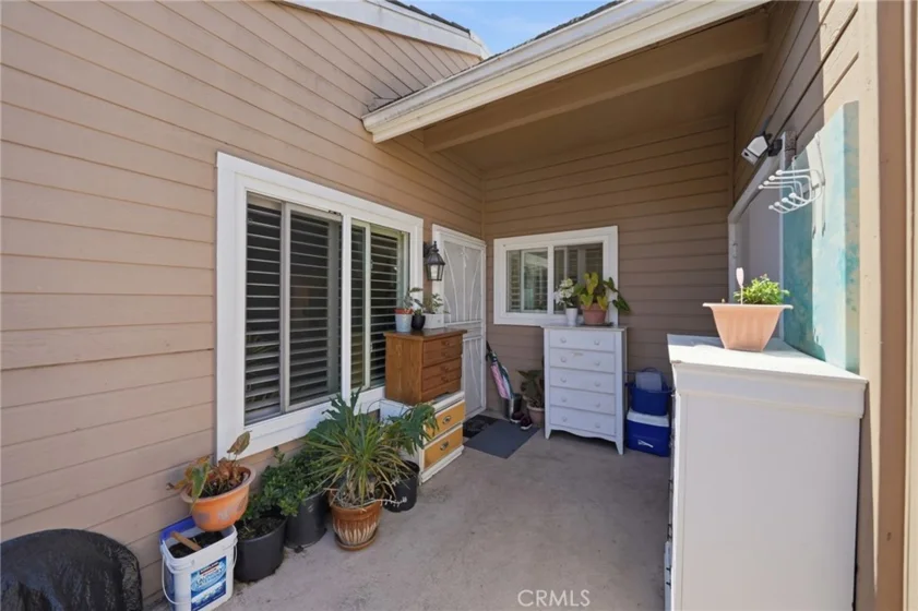 10452 W Briar Oaks photo 13