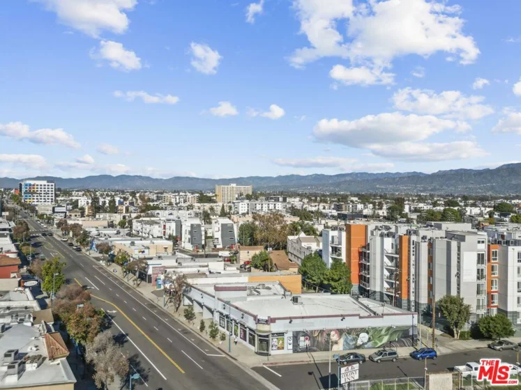 6938 Laurel Canyon Boulevard #310 photo 28