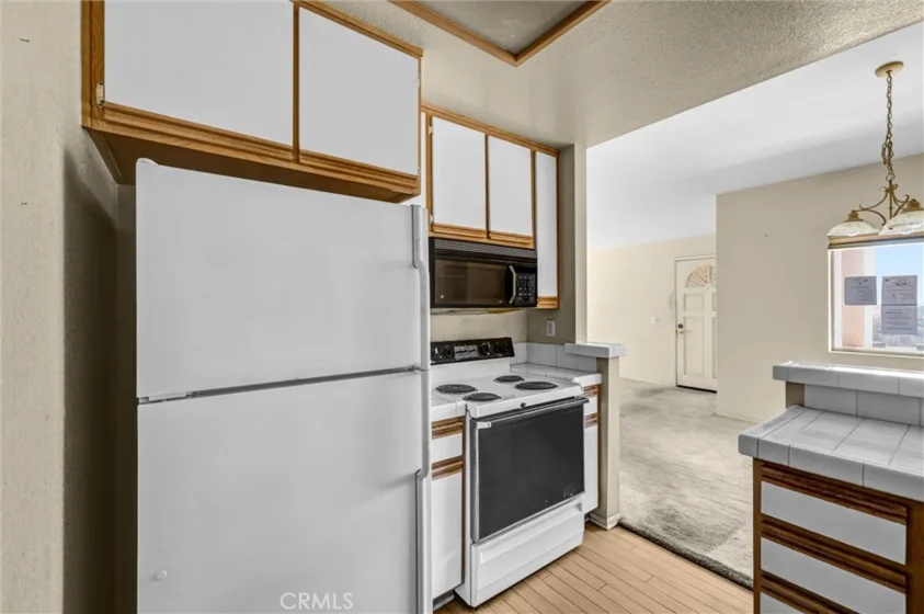 360 Villa Point Drive photo 8
