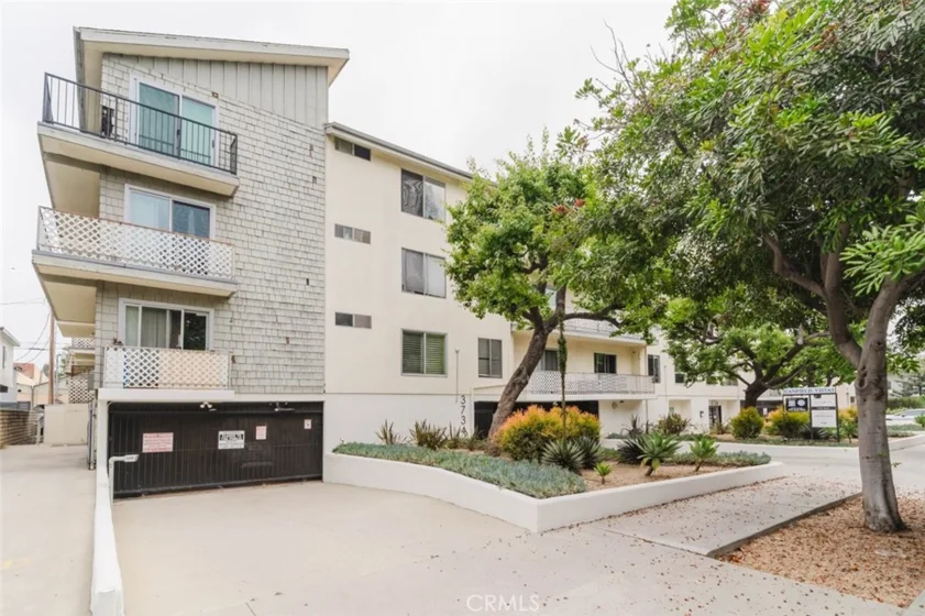 3734 S Canfield #330 photo 7
