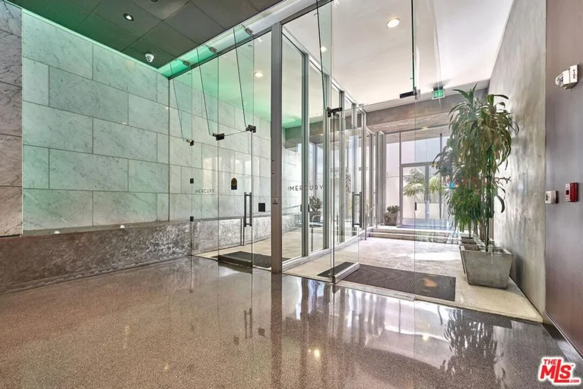 3810 Wilshire Boulevard #408 photo 15